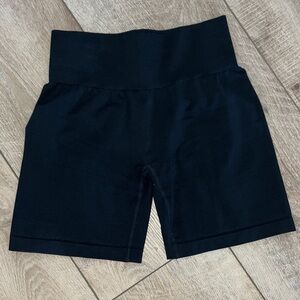 NVGTN SEAMLESS SHORTS